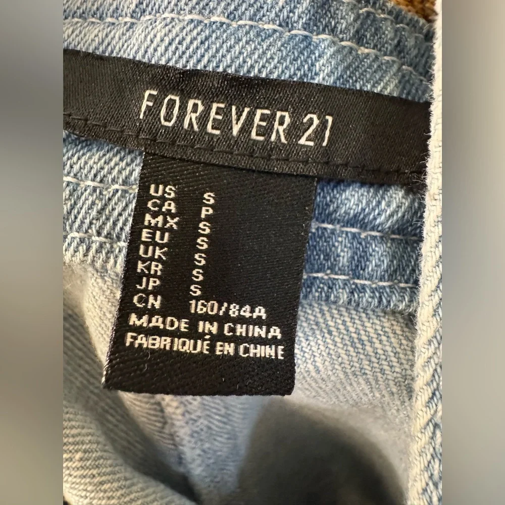 Forever 21 Light Blue Denim Overalls Size Small - Picture 4 of 4